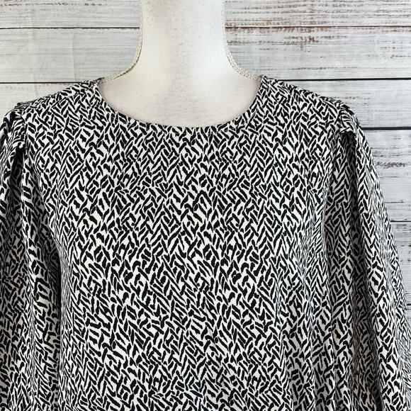 Vince Camuto Blouse Top size Small Black White Zebra Puffy Sleeves Ties Modest - Picture 2 of 10